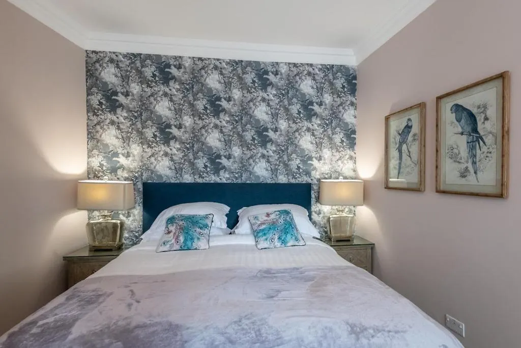 Avoca House B&B Dublin 3*,
